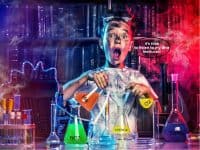 Ein Junge im Chemielabor versucht, die perfekte NITROX-Mischung zu finden – Spoiler: Es knallt!